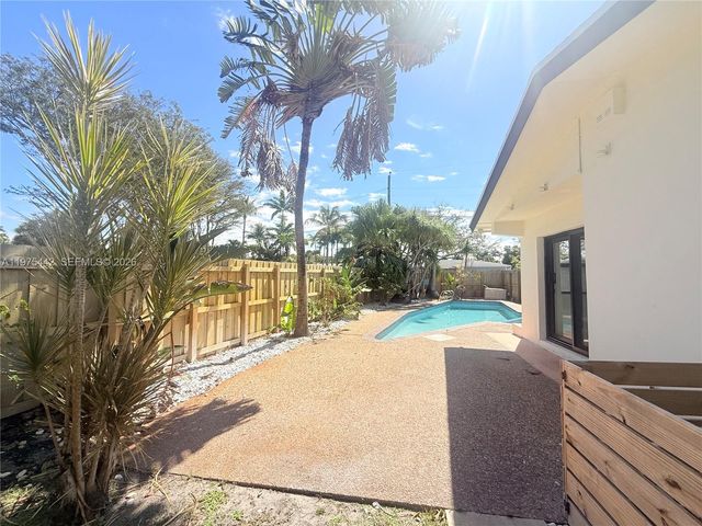 4021 NE 17th Ter, Oakland Park, FL 33334