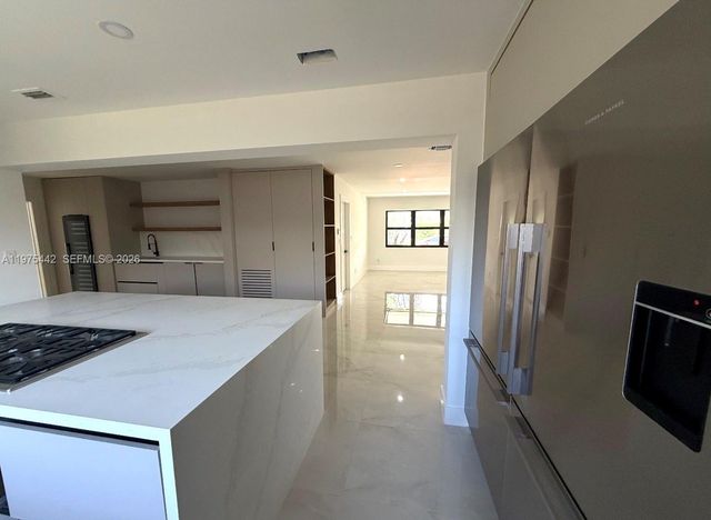 4021 NE 17th Ter, Oakland Park, FL 33334