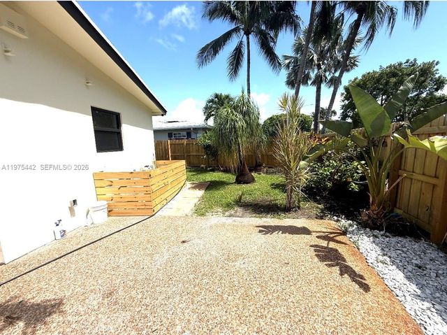 4021 NE 17th Ter, Oakland Park, FL 33334