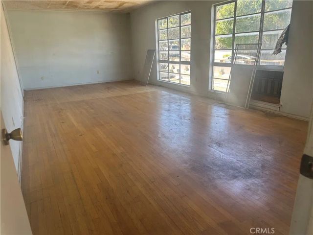 16986 Encino Hills Drive, Encino, CA 91436