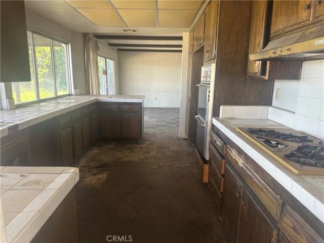 16986 Encino Hills Drive, Encino, CA 91436