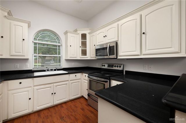3325 Midlands Circle, Edinburg, TX 78539