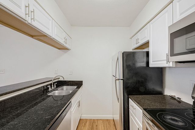 2207 Leon ST 201, Austin, TX 78705