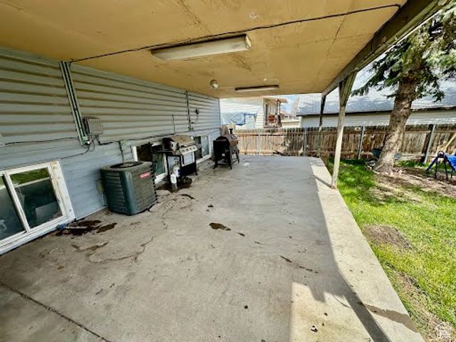 3867 S 6580 W, West Valley City, UT 84128