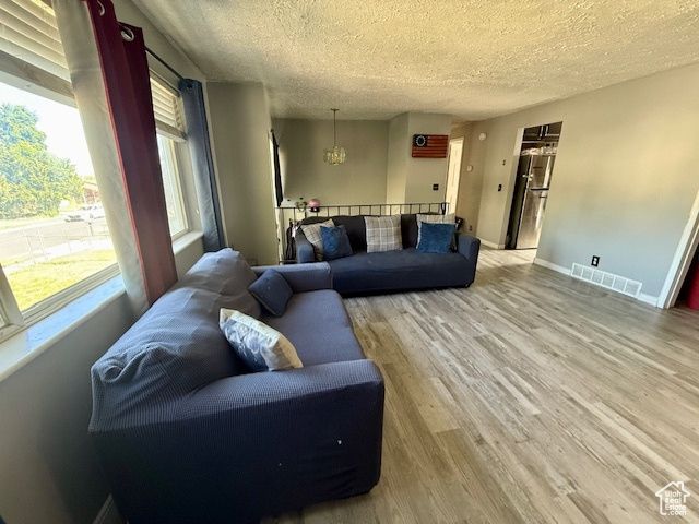 3867 S 6580 W, West Valley City, UT 84128