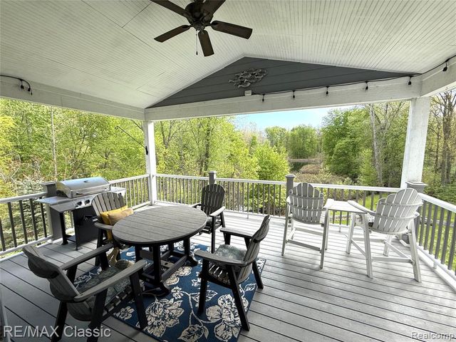 3699 Old Plank Road, Milford, MI 48381