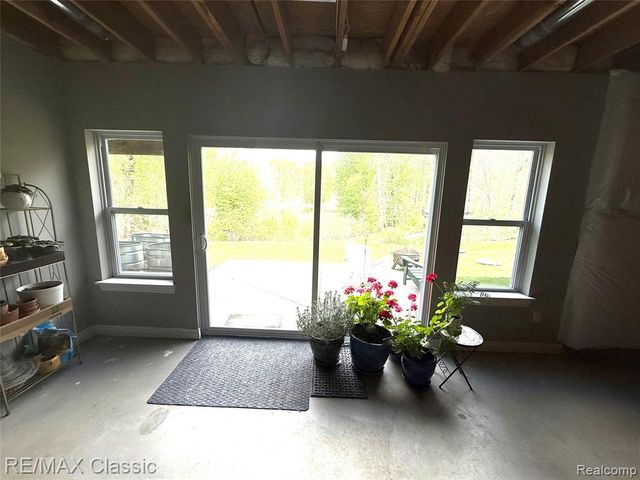 3699 Old Plank Road, Milford, MI 48381