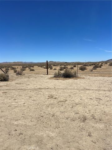 39165 240th Street E, Palmdale, CA 93591