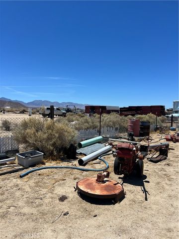 39165 240th Street E, Palmdale, CA 93591