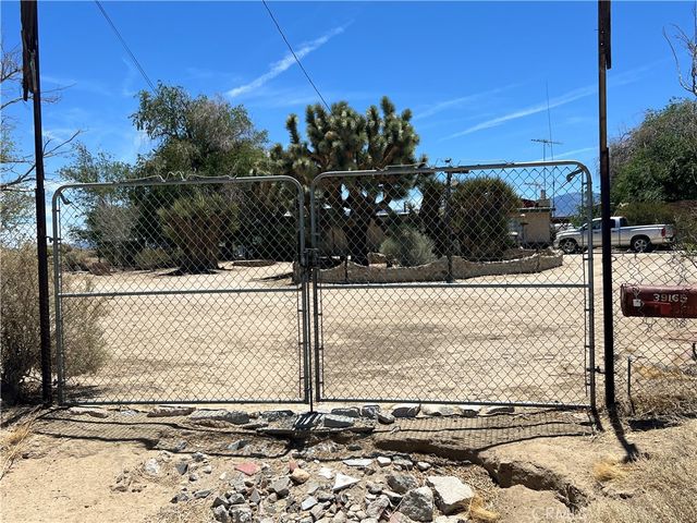 39165 240th Street E, Palmdale, CA 93591