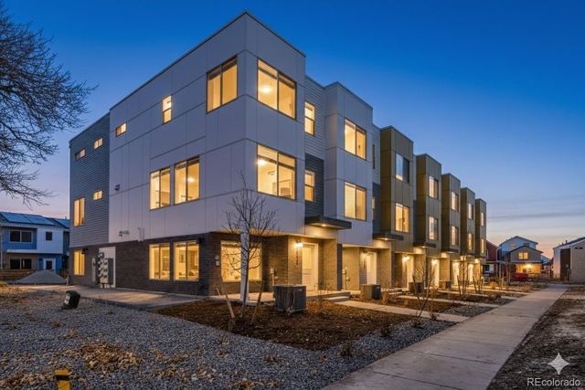 15354 W 69th Avenue, Arvada, CO 80007