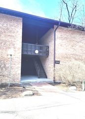 5524 E Lake Drive 84C, Lisle, IL 60532