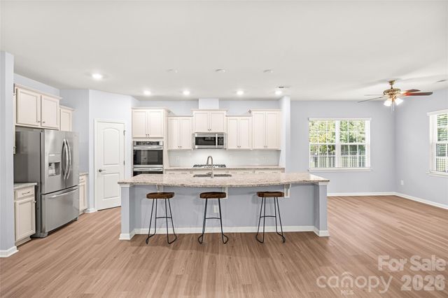 2321 Napa Valley Drive, Waxhaw, NC 28173