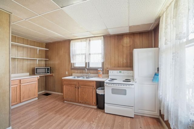 1431 Garvey Avenue, Elsmere, KY 41018