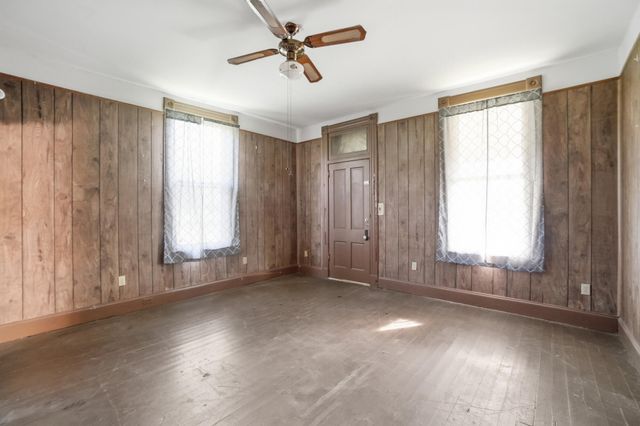 1431 Garvey Avenue, Elsmere, KY 41018