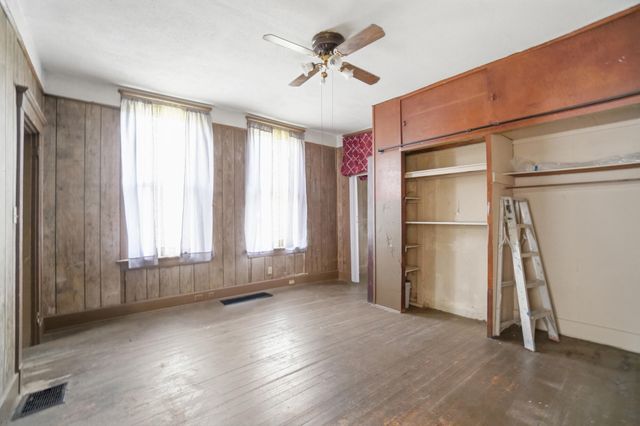 1431 Garvey Avenue, Elsmere, KY 41018