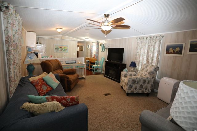 724 1st St., Murrells Inlet, SC 29576