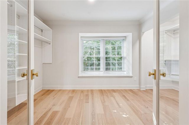 106 La Rue Place NW, Atlanta, GA 30327