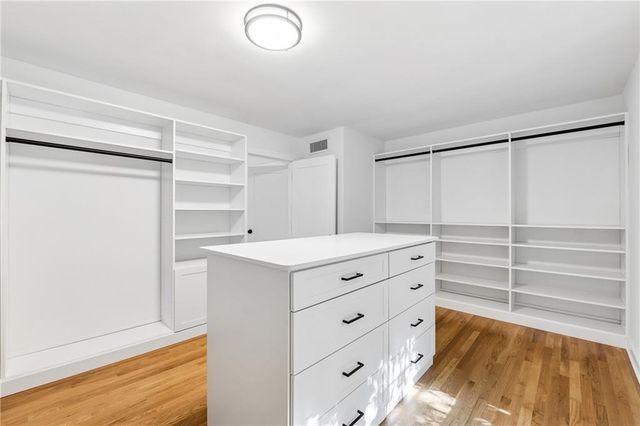 106 La Rue Place NW, Atlanta, GA 30327