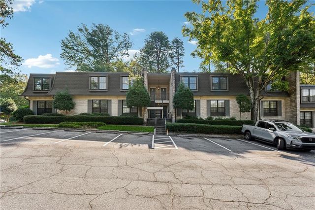 106 La Rue Place NW, Atlanta, GA 30327
