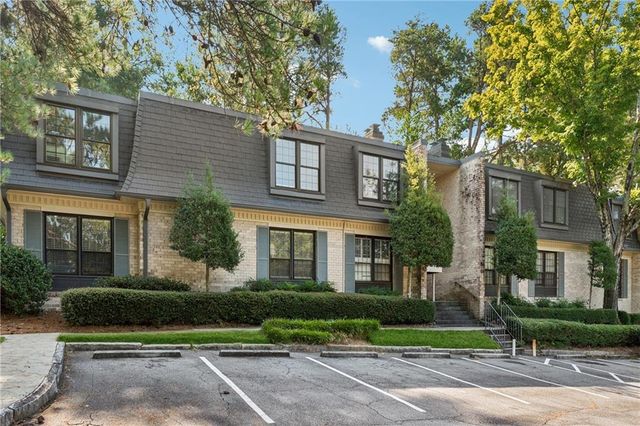 106 La Rue Place NW, Atlanta, GA 30327