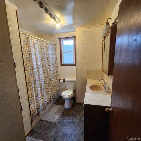 3912 Douglas Avenue, Flint, MI 48506