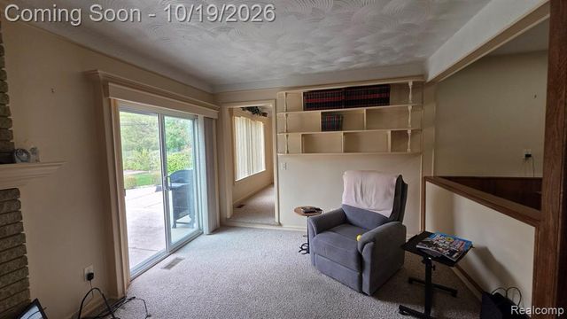 2351 Alexander Drive, Troy, MI 48083