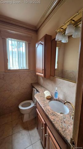 2351 Alexander Drive, Troy, MI 48083