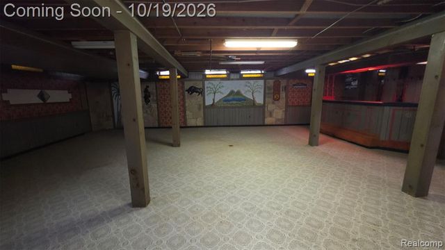 2351 Alexander Drive, Troy, MI 48083