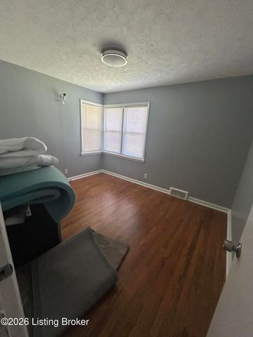 10508 Torrington Rd, Louisville, KY 40272