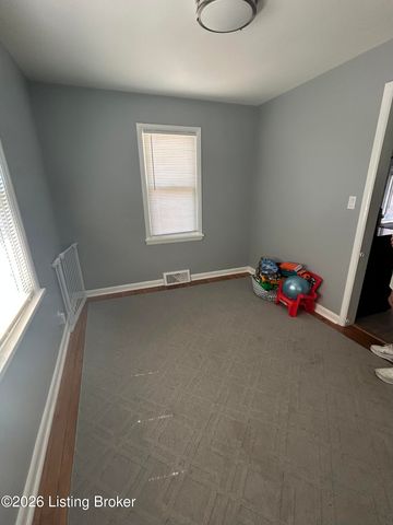 10508 Torrington Rd, Louisville, KY 40272