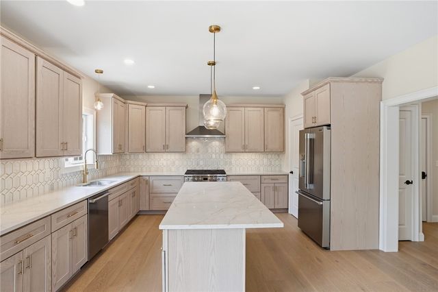 413 New River Road, Lincoln, RI 02838