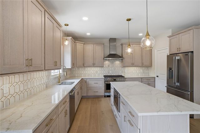 413 New River Road, Lincoln, RI 02838