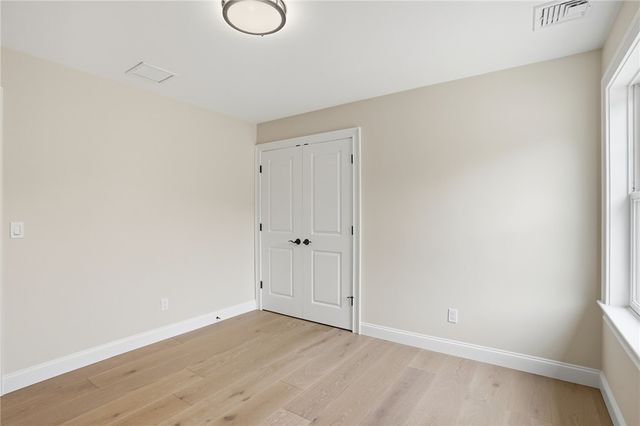 413 New River Road, Lincoln, RI 02838