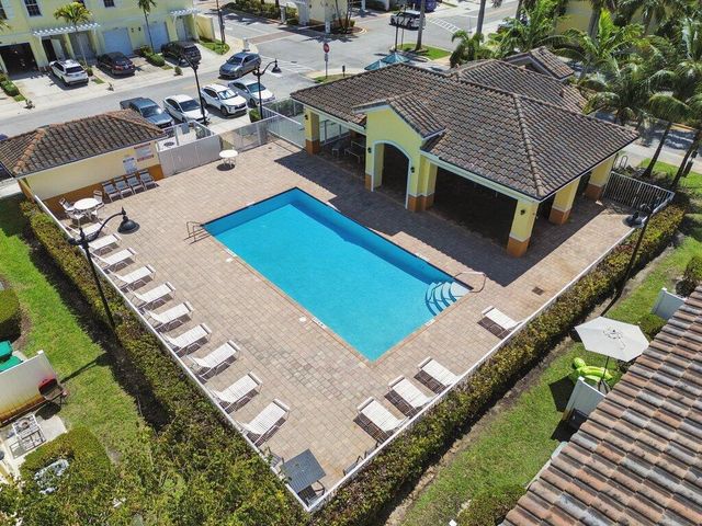 4008 NW 11th Drive, Lauderhill, FL 33313