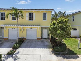 4008 NW 11th Drive, Lauderhill, FL 33313