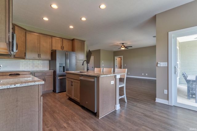 5579 Baywater Drive, Newburgh, IN 47630