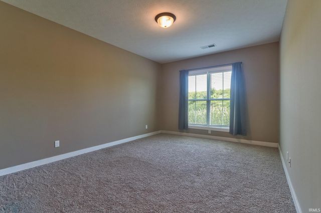 5579 Baywater Drive, Newburgh, IN 47630