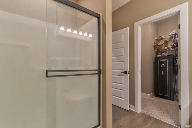 5579 Baywater Drive, Newburgh, IN 47630