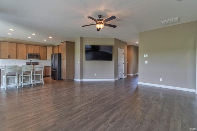 5579 Baywater Drive, Newburgh, IN 47630
