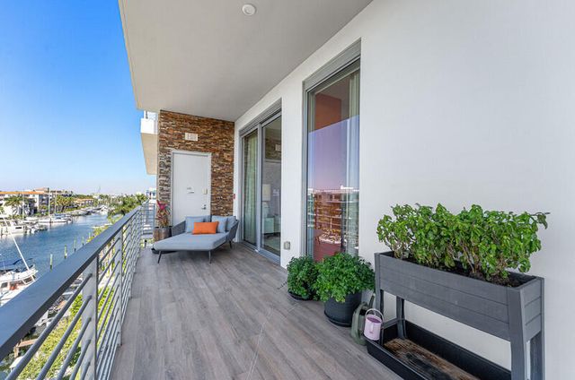41 Isle Of Venice Drive Ph 502, Fort Lauderdale, FL 33301