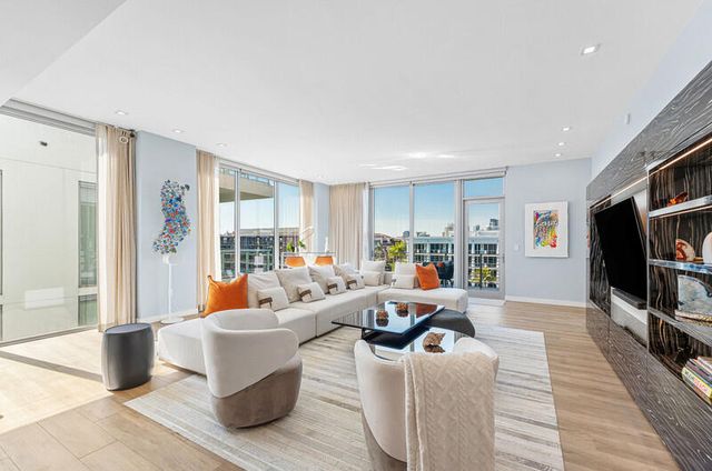 41 Isle Of Venice Drive Ph 502, Fort Lauderdale, FL 33301