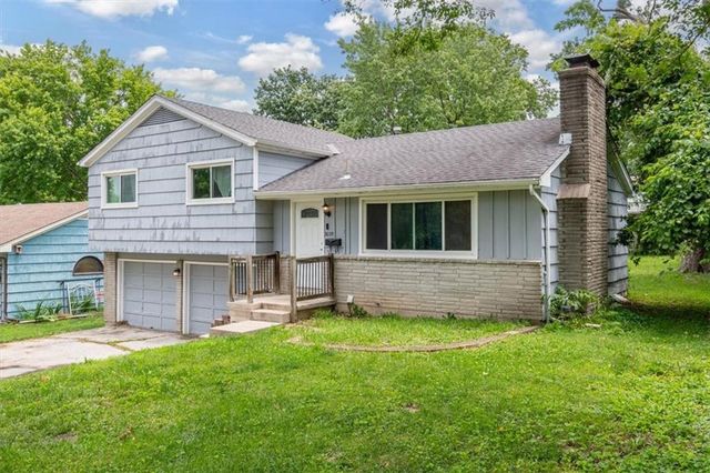 3035 ENGLEWOOD Terrace, Independence, MO 64052