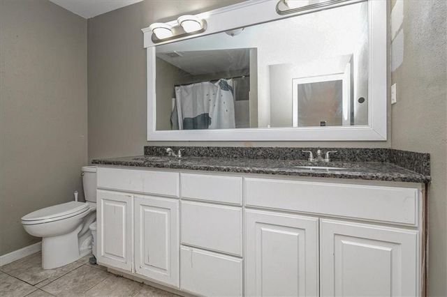 3035 ENGLEWOOD Terrace, Independence, MO 64052