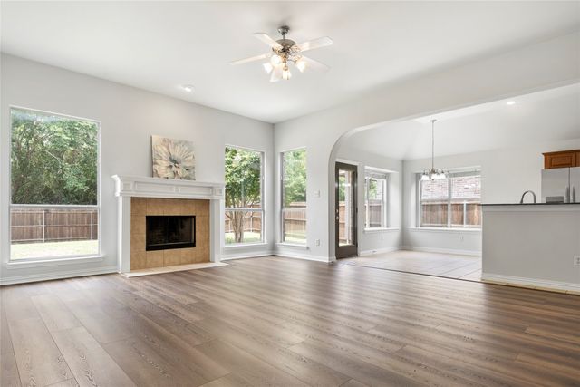 135 Springtree Street, Denton, TX 76209
