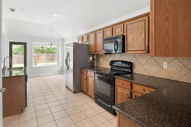 135 Springtree Street, Denton, TX 76209
