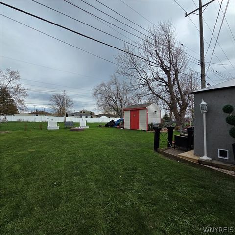 83 Sable Palm Drive, Cheektowaga, NY 14225