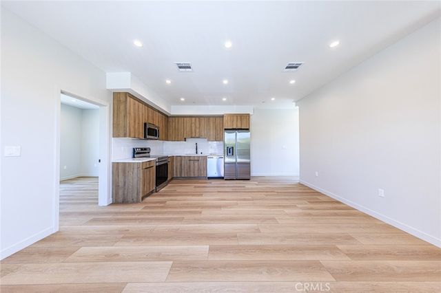 6094 La Prada, Los Angeles, CA 90042