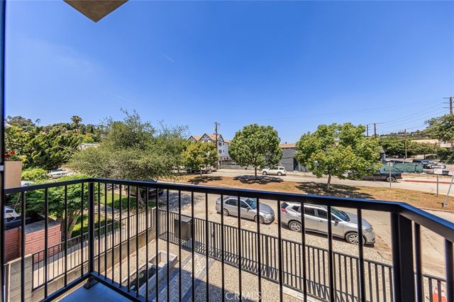 6094 La Prada, Los Angeles, CA 90042