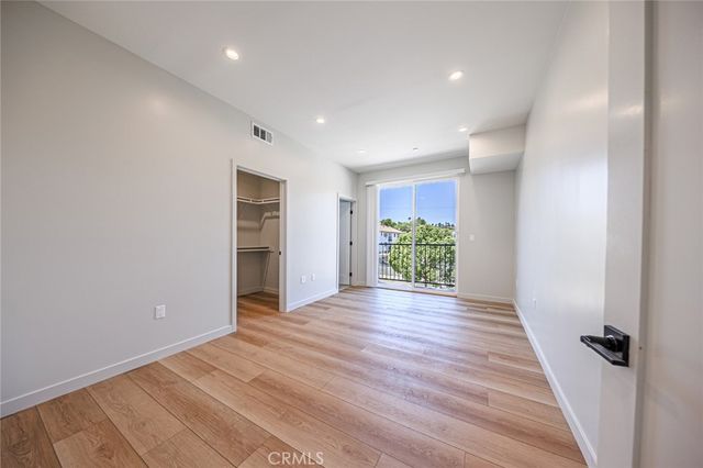 6094 La Prada, Los Angeles, CA 90042